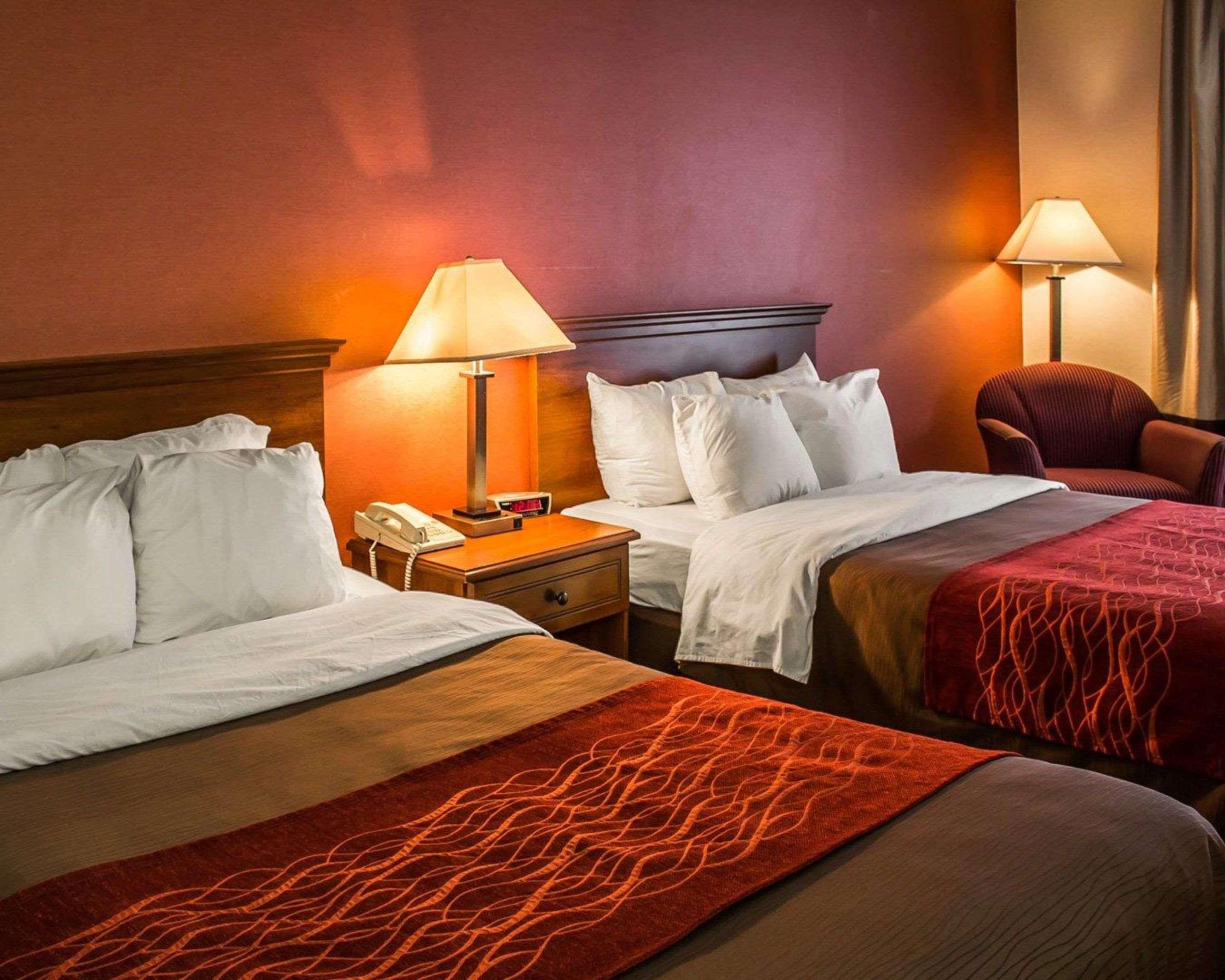 Quality Inn East Liverpool Esterno foto
