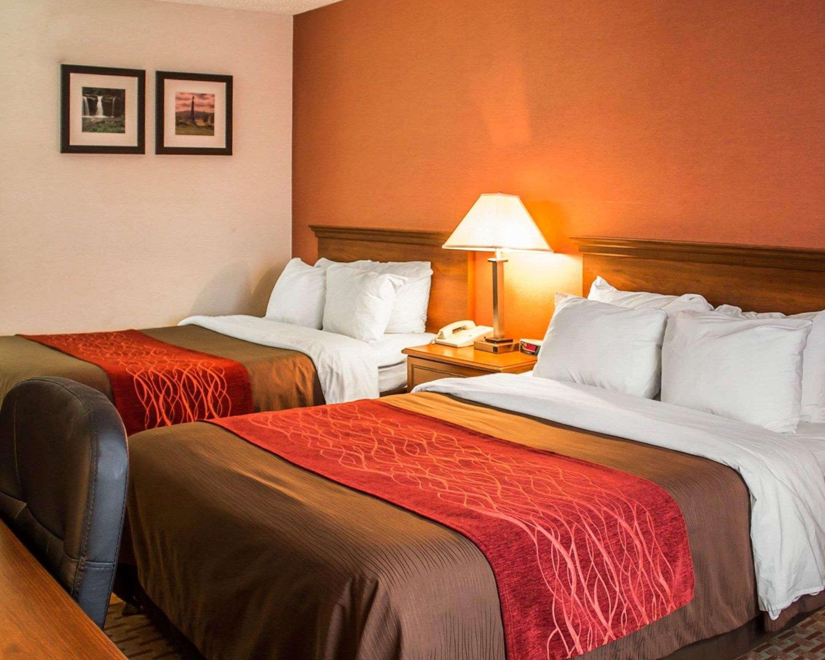 Quality Inn East Liverpool Esterno foto