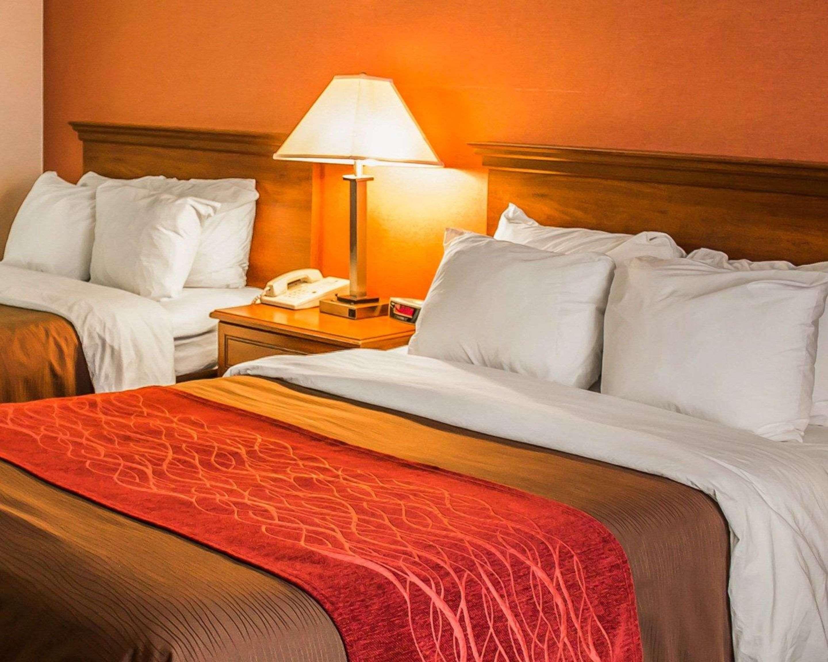 Quality Inn East Liverpool Esterno foto