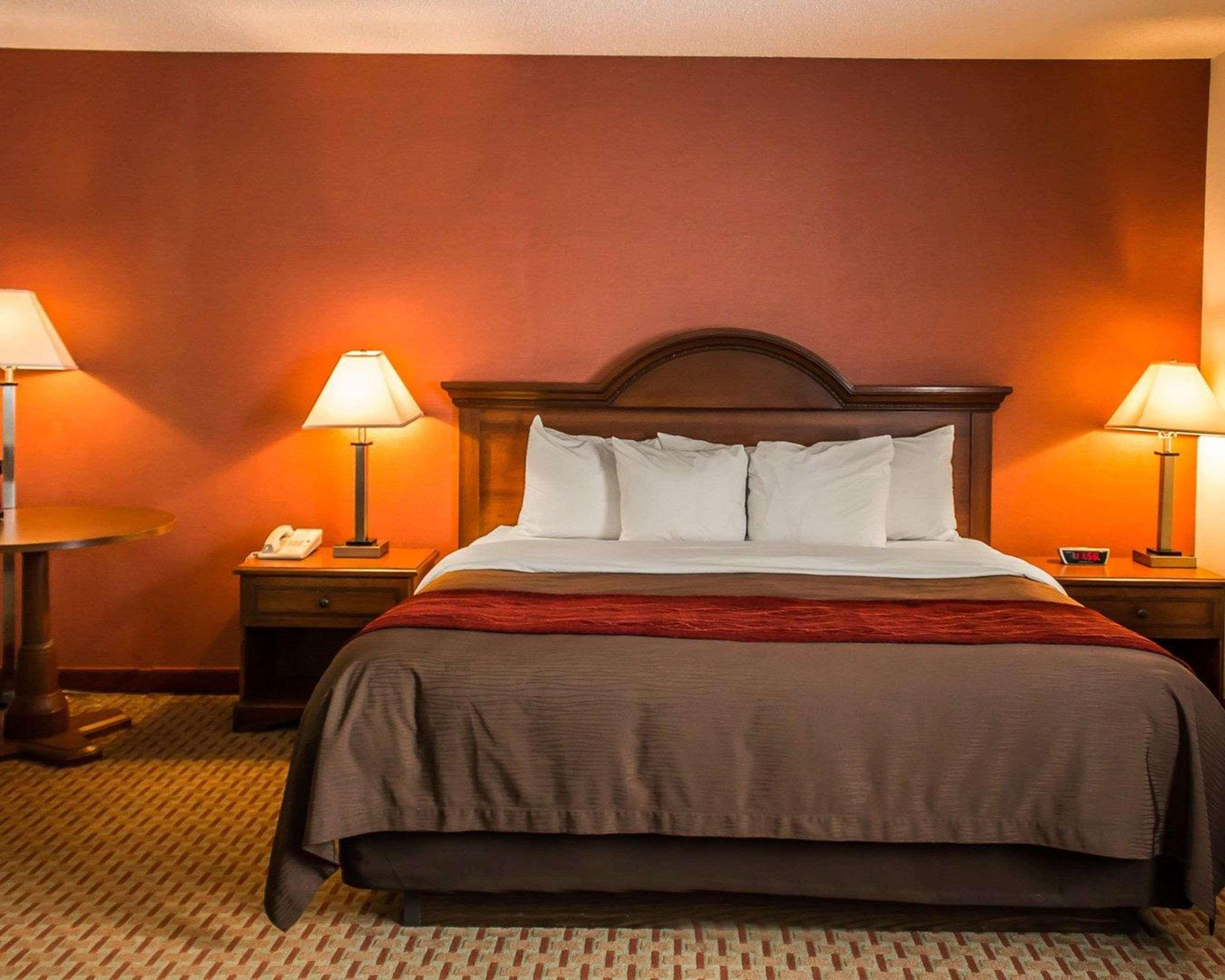 Quality Inn East Liverpool Esterno foto