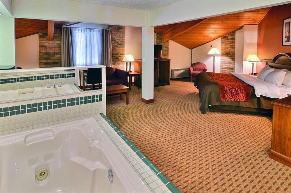 Quality Inn East Liverpool Esterno foto