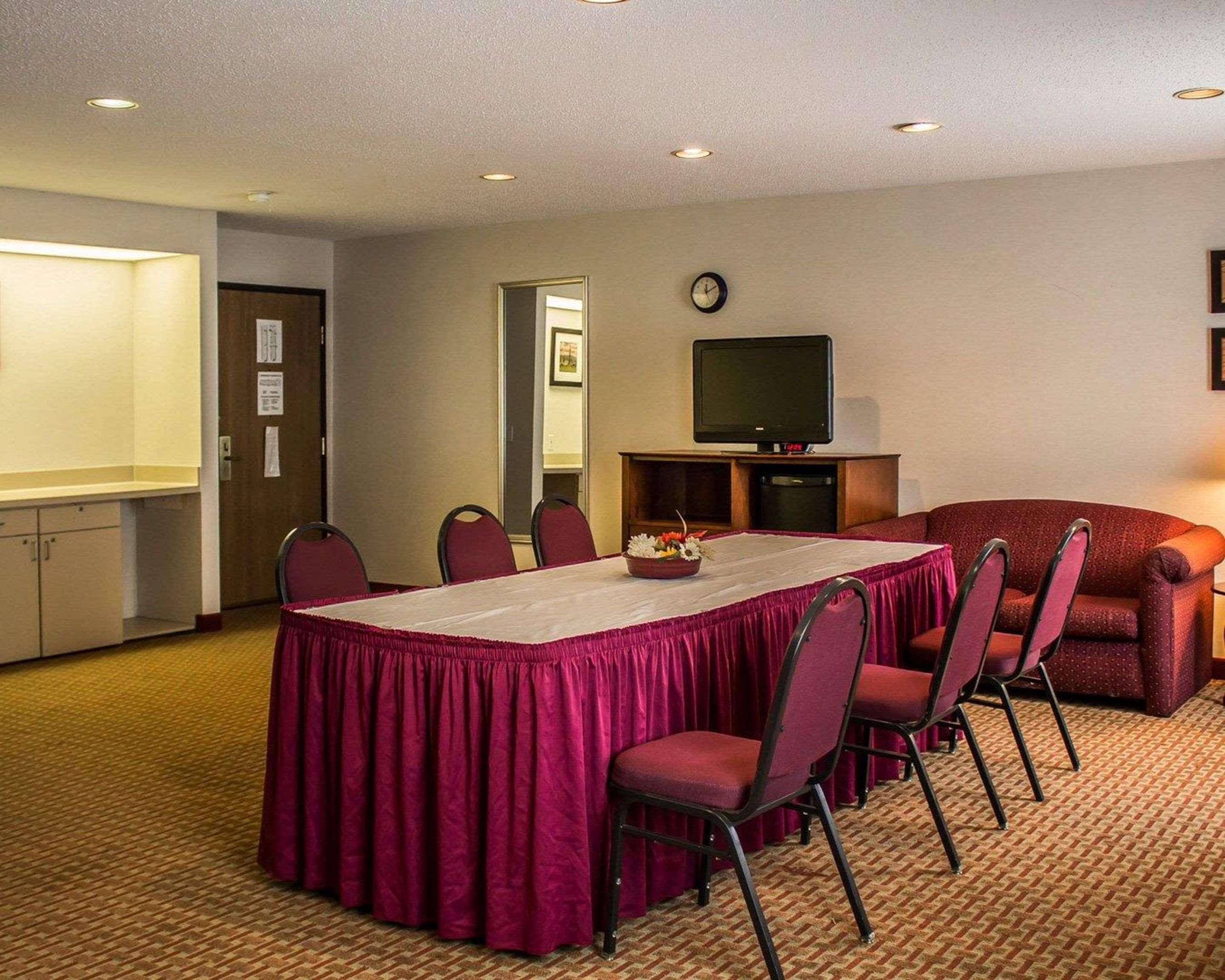 Quality Inn East Liverpool Esterno foto