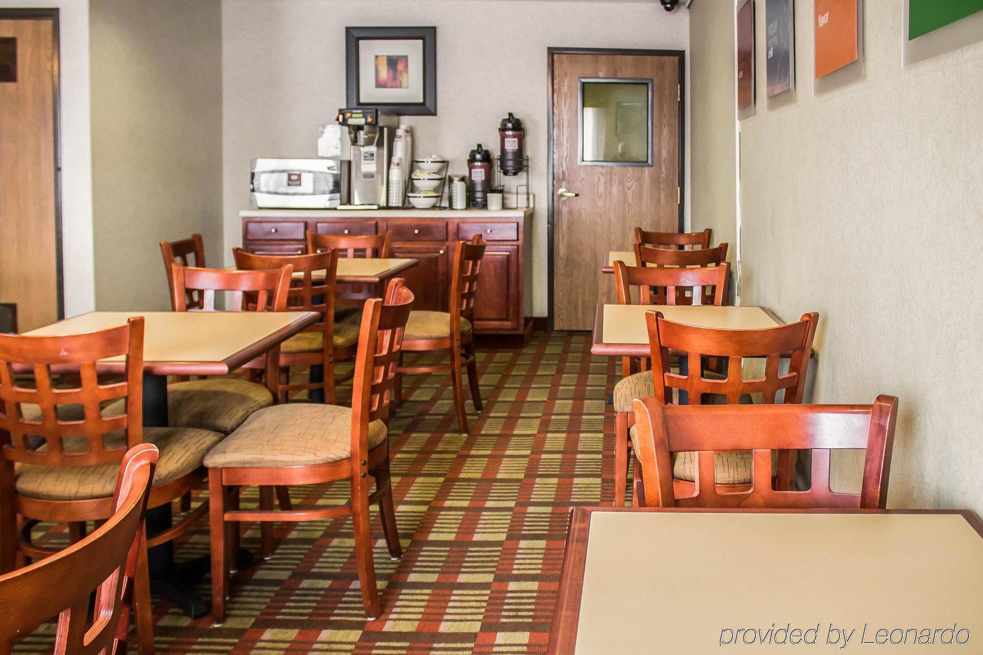 Quality Inn East Liverpool Esterno foto