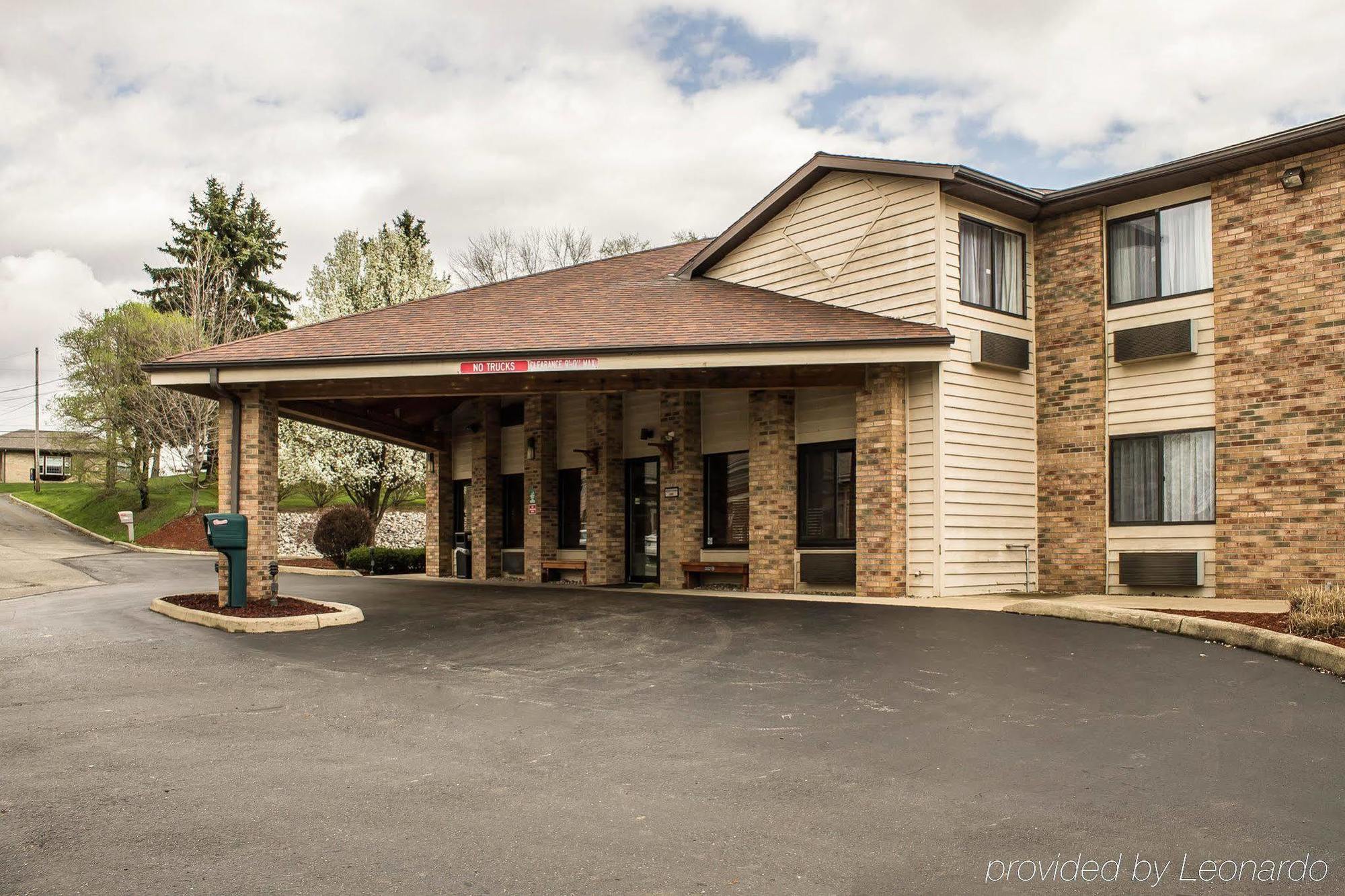 Quality Inn East Liverpool Esterno foto