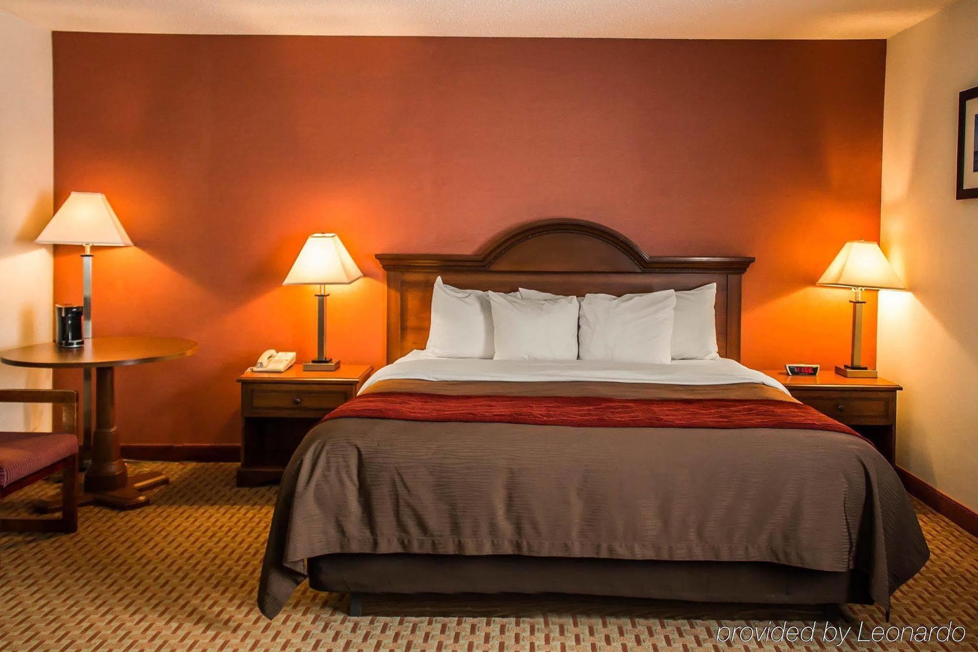 Quality Inn East Liverpool Esterno foto